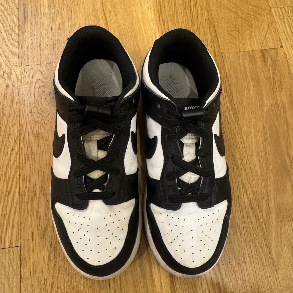 Nike Kids Dunk Low Size 13 Kids • Lightly Worn
